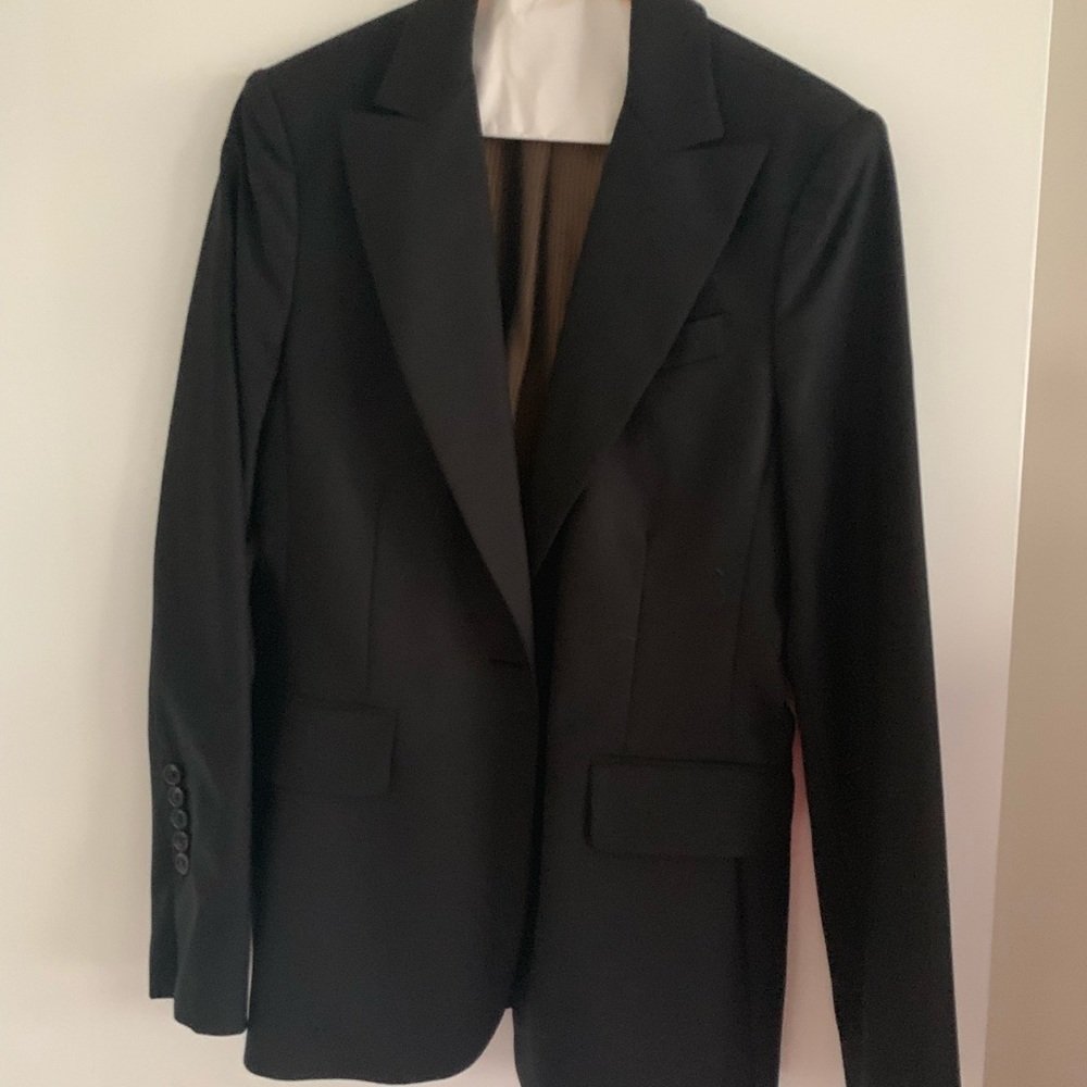 BCBG Max black blazer beautifully tailored